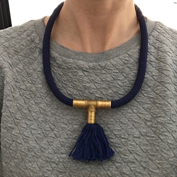 Navy blue rope necklace with brass piece + tassel - Picture 1 of 4